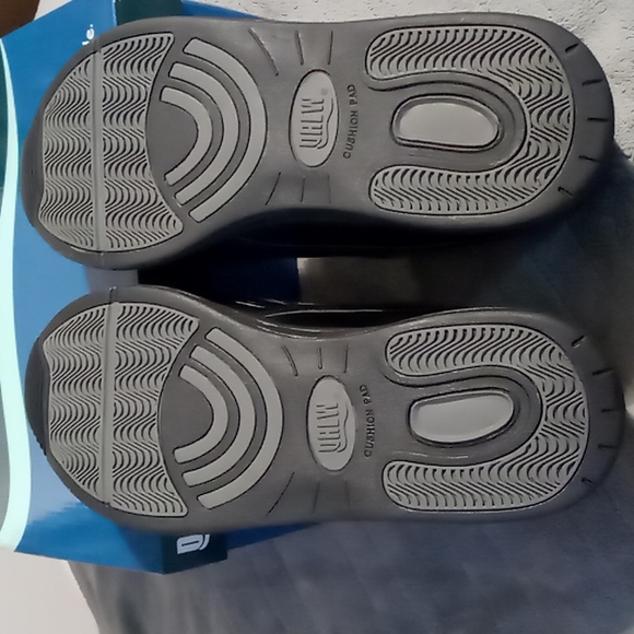 DREW Force V shoes - Picture 8 of 9